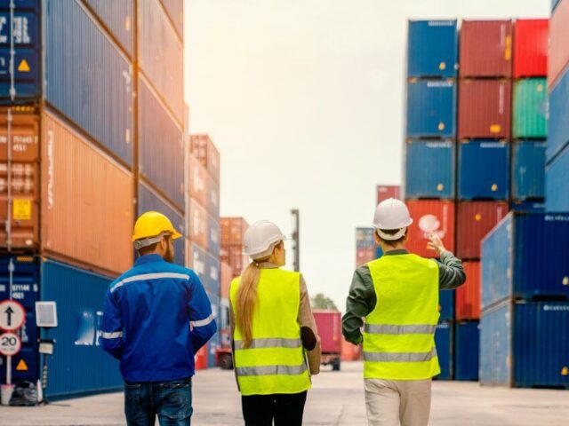 Simplifying Shipping & Logistics for Your E-Commerce Business